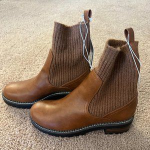 Universal Thread Boots Size 10 NWT